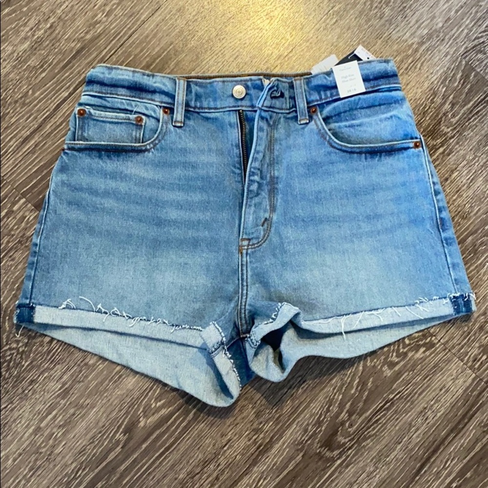 A&F High Rise Mom Short